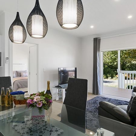 The Retreat Luxury Garden Villa 타우포 호 외부 사진